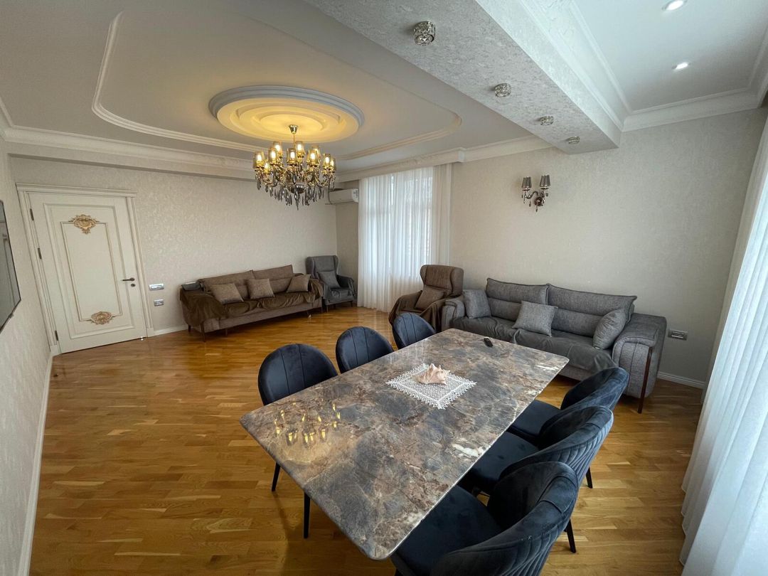 İcarəyə verilir 3 otaqlı yeni tikili 145 m² — Mənzil, Bakı (3)