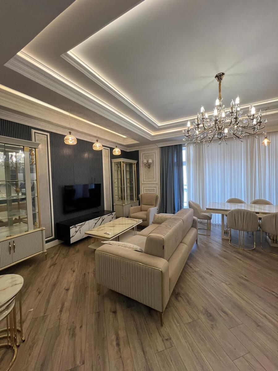 Satılır 3 otaqlı yeni tikili 120 m² — Mənzil, Bakı (2)