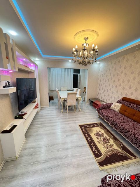 Satılır 3 otaqlı köhnə tikili 74 m²