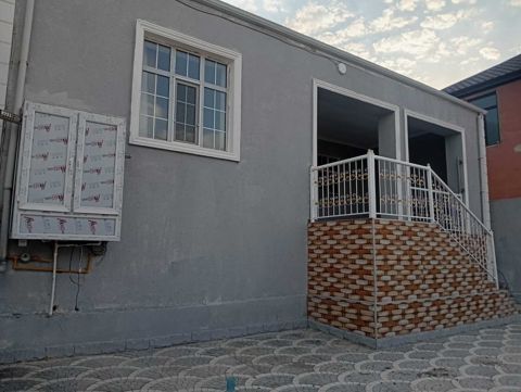 Satılır 4 otaqlı həyət evi/bağ evi 120 m² — Bakı