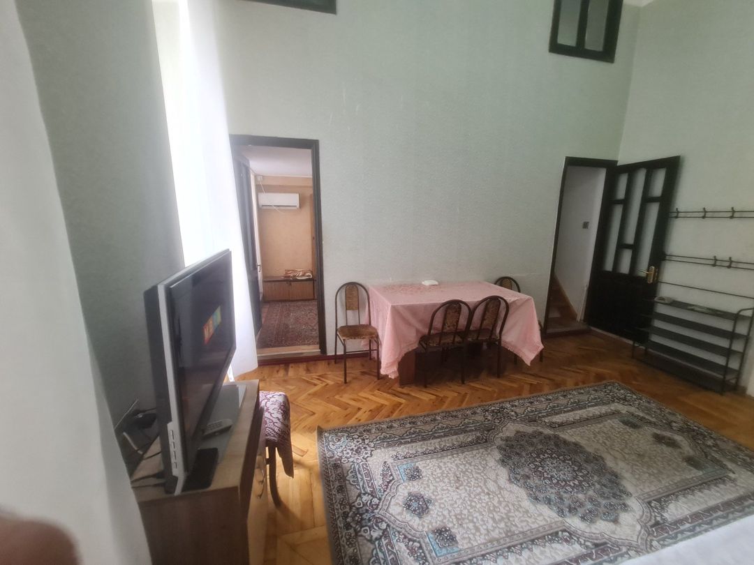 İcarəyə verilir 3 otaqlı köhnə tikili 69 m² — Mənzil, Bakı (8)