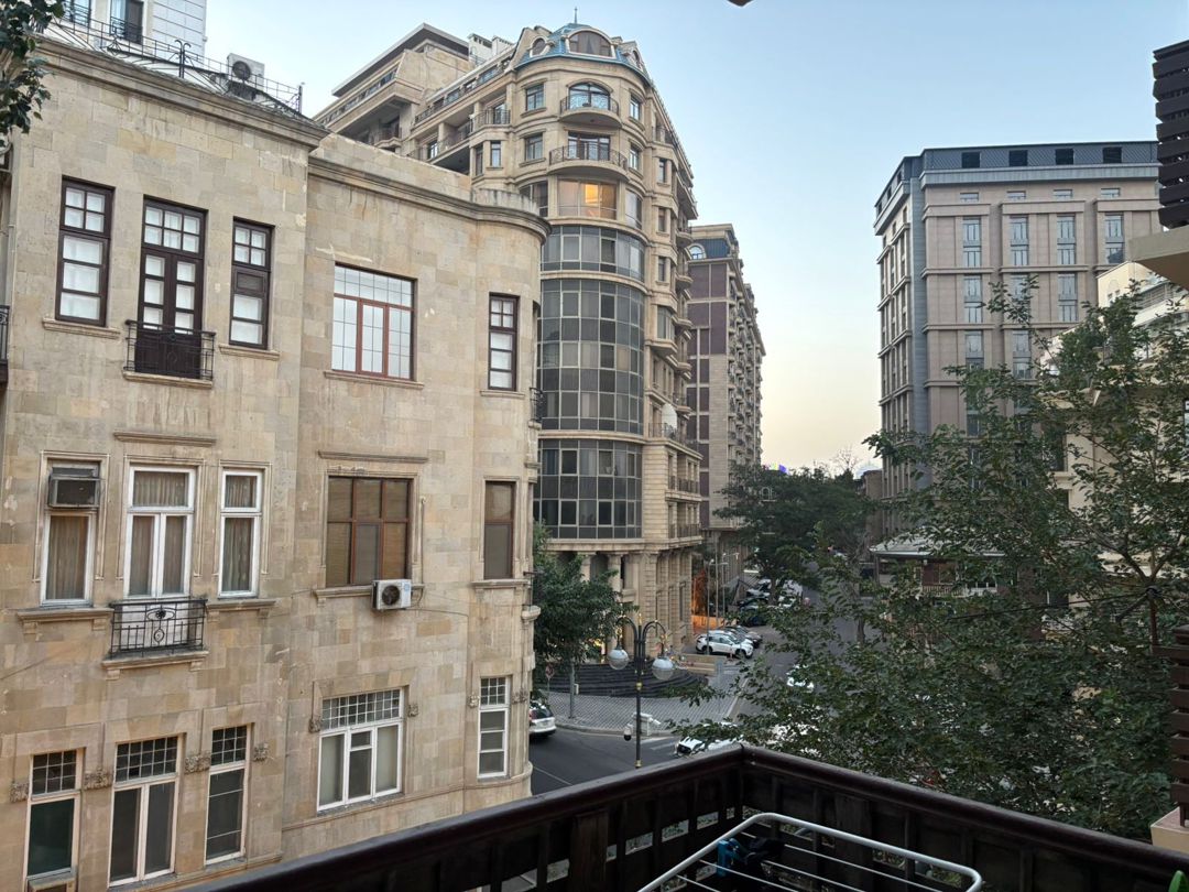 İcarəyə verilir 2 otaqlı köhnə tikili 52 m² — Mənzil, Bakı (5)