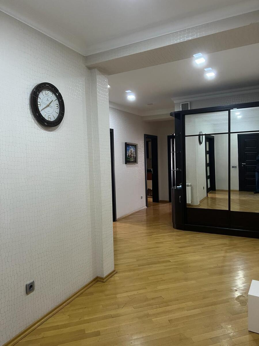 İcarəyə verilir 3 otaqlı yeni tikili 135 m² — Mənzil, Bakı (4)