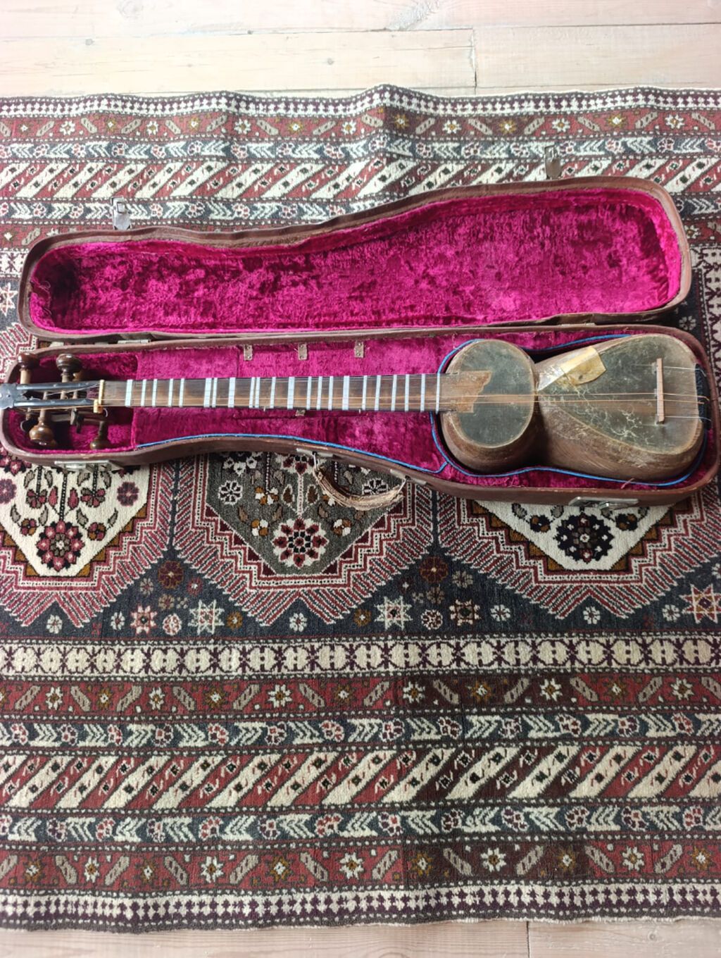 Qədimi Tar təxminən 1930 -1950 ci illər arası istehsal olunub bu günə — Musiqiə alətləri, Salyan (3)