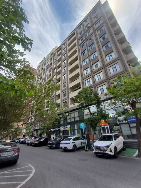 Satılır 2 otaqlı yeni tikili 111 m² — Bakı