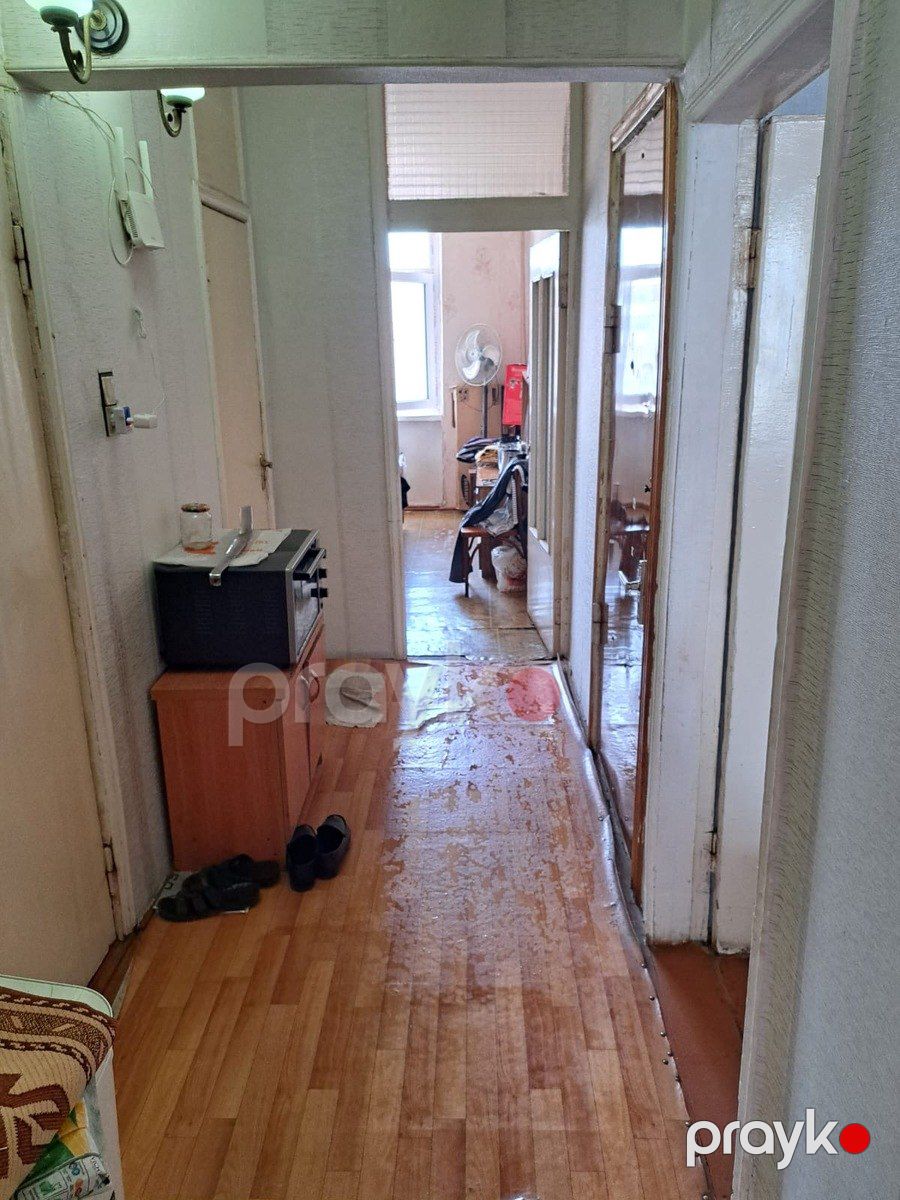 Satılır 2 otaqlı köhnə tikili 50 m² — Mənzil, Bakı (3)