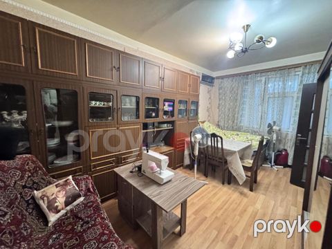 Satılır 2 otaqlı köhnə tikili 40 m²