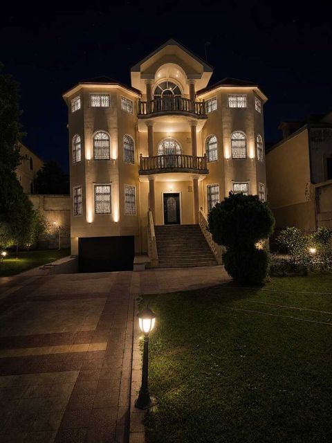 Satılır 8 otaqlı həyət evi/bağ evi 550 m² — Bakı