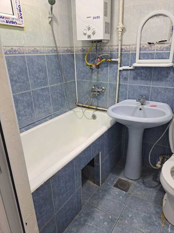 Satılır 2 otaqlı köhnə tikili 40.8 m² — Mənzil, Bakı (11)