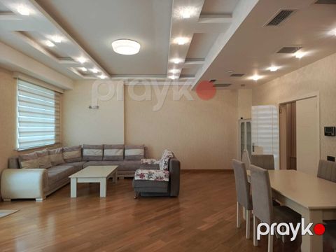 İcarəyə verilir 3 otaqlı yeni tikili 148 m²