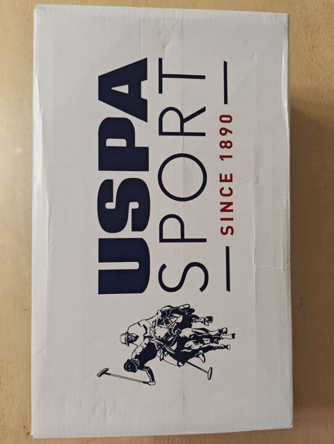 Uspa Sport kişi idman krossovkası, ölçüsü 40. 80 man alinib. sadece — Bakı