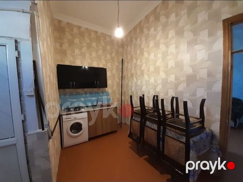1 nəfər otaq yokdaşı axtarılır birinci ay 180 ikinci ay kamunal daxil