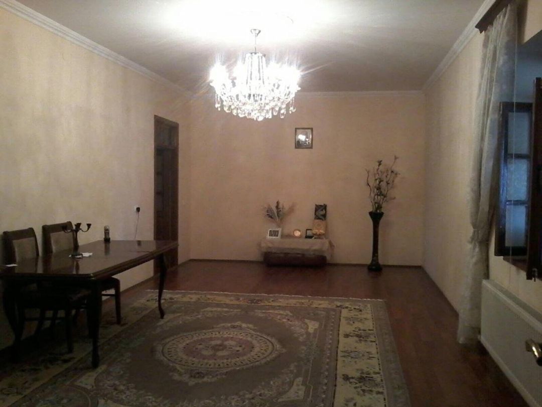 Satılır 4 otaqlı həyət evi/bağ evi 200 m² — Ev, villa, Bakı (5)