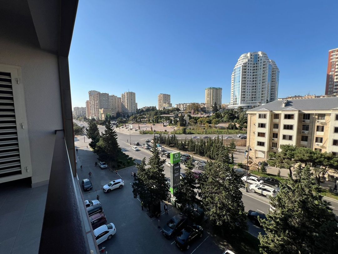 Satılır 4 otaqlı yeni tikili 185 m² — Mənzil, Bakı (10)