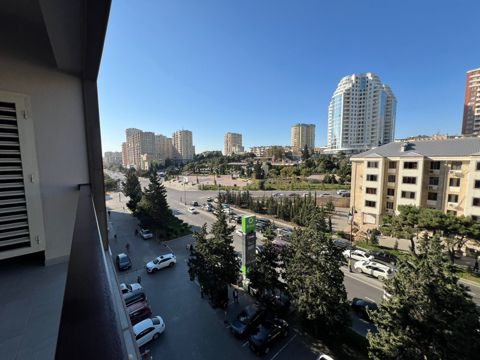 Satılır 4 otaqlı yeni tikili 185 m² — Bakı