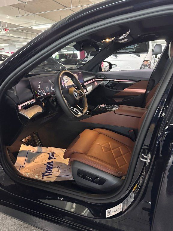 BMW 530e, 2.0 L, 19.4 kWh, 2025 il, 7 000 km — Avtomobillər, Bakı (7)