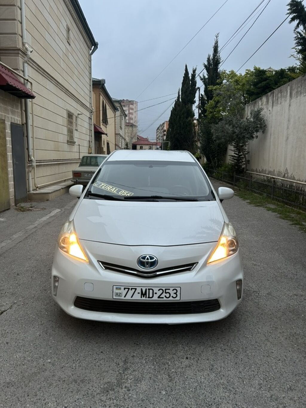 Toyota Prius: 1.8 l 2014 il Universal — Avto, Bakı