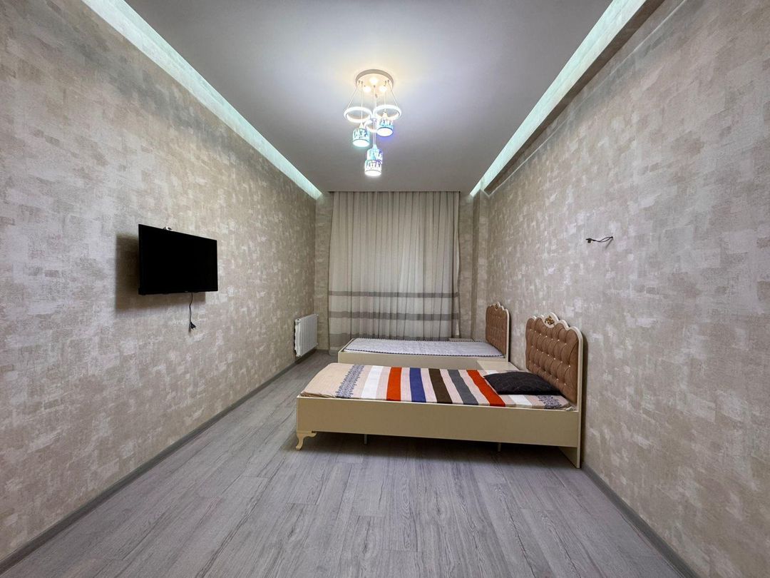 İcarəyə verilir 3 otaqlı yeni tikili 140 m² — Mənzil, Bakı (8)
