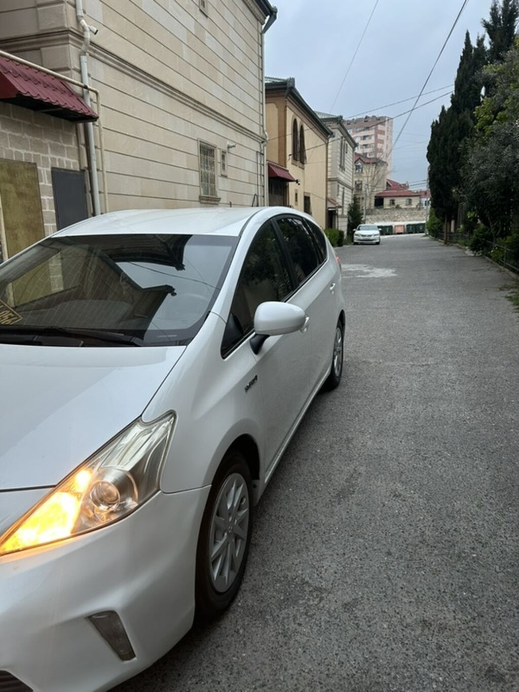 Toyota Prius: 1.8 l 2014 il Universal — Avto, Bakı (3)