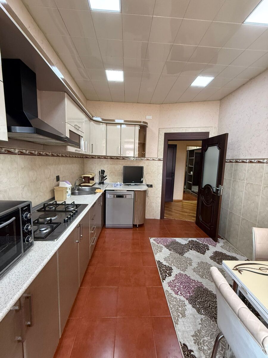 İcarəyə verilir 3 otaqlı yeni tikili 130 m² — Mənzil, Bakı (8)