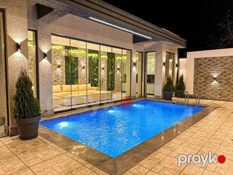 İcarəyə verilir 5 otaqlı həyət evi/bağ evi 300 m²