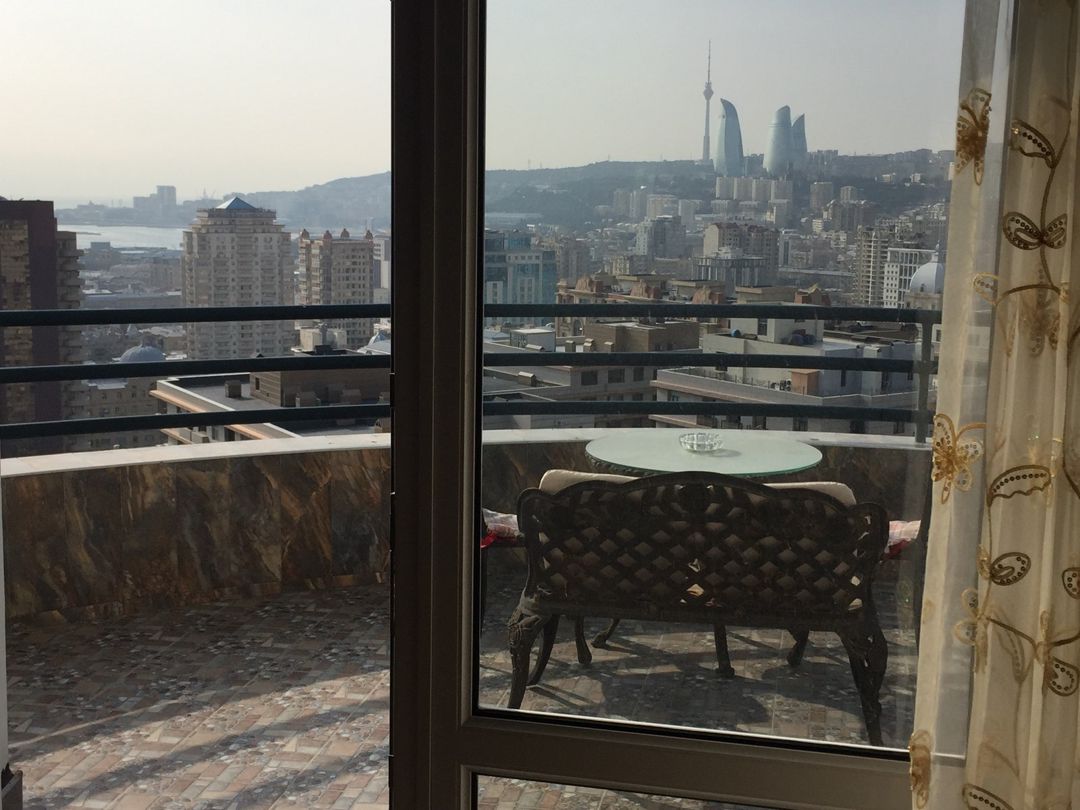 Satılır 4 otaqlı yeni tikili 245.5 m² — Mənzil, Bakı (4)