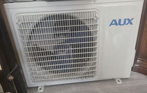 AUX Split Kondisioner – ASW-H12A4/FFR1 (2020) cəmi 4 ay istifadə — Bakı