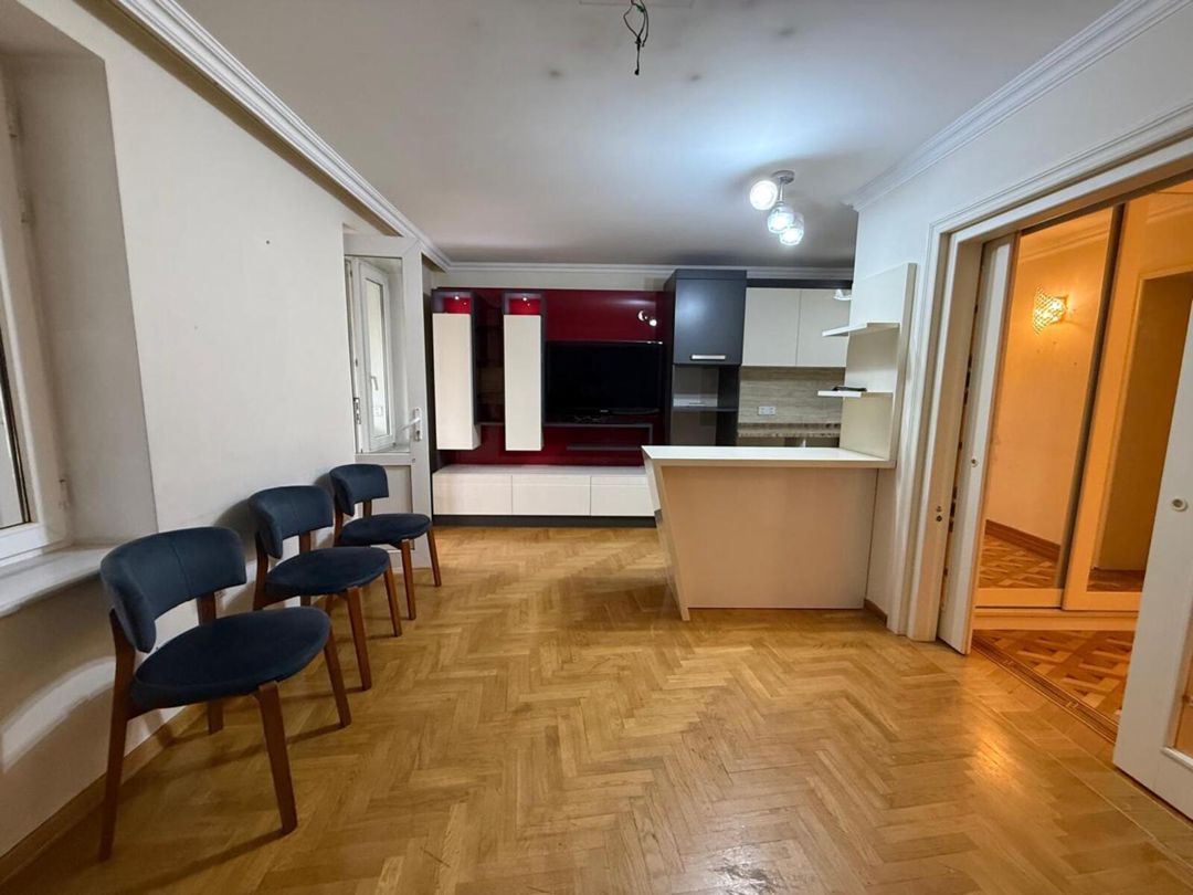 İcarəyə verilir 3 otaqlı köhnə tikili 170 m² — Mənzil, Bakı (3)