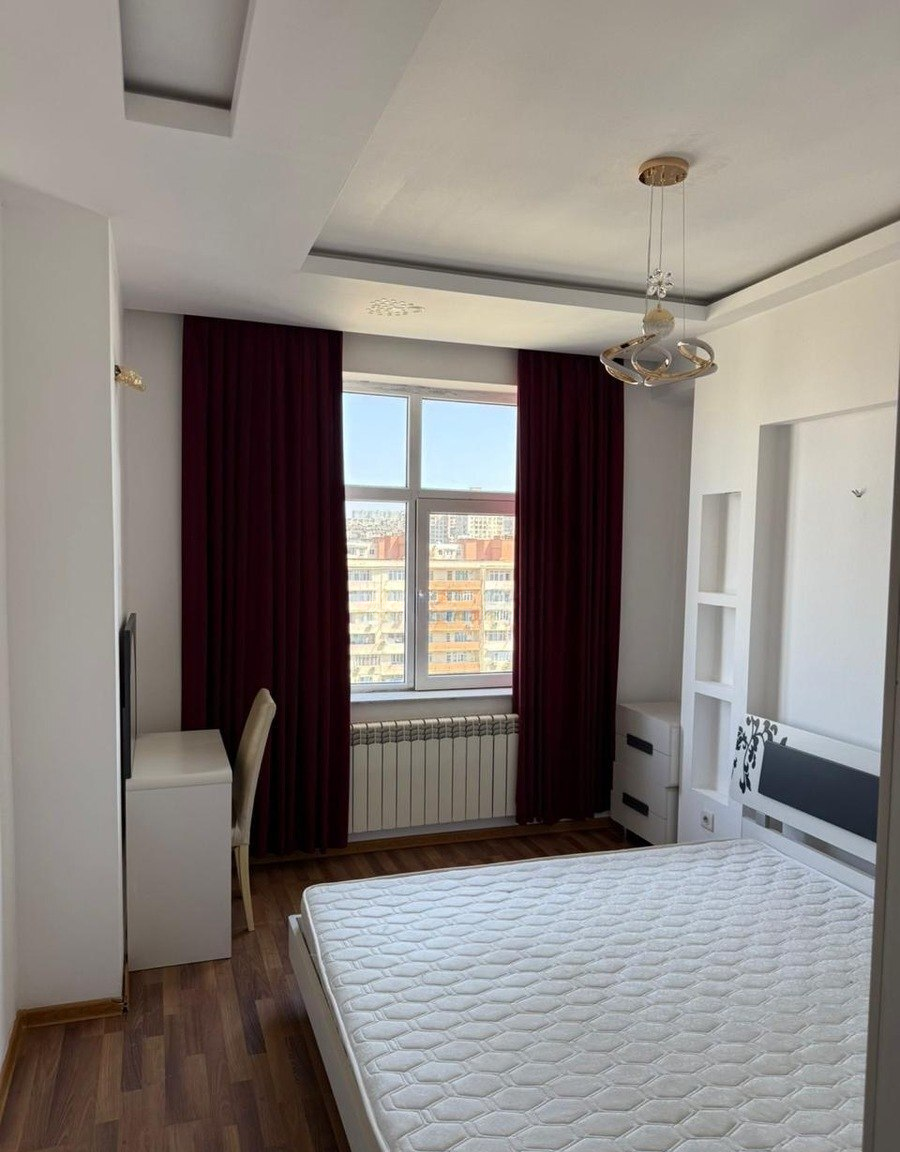 2 otaqlı mənzil 70 m² günlük kirayə verilir — Daşınmaz əmlak, Bakı (4)