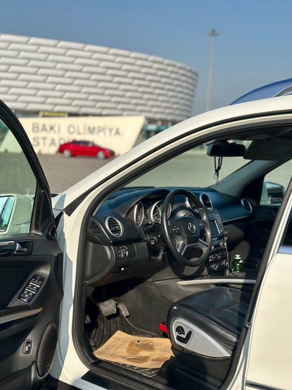 Mercedes GL 500 4MATIC, 5.5 L, 2011 il, 160 000 km — Avtomobillər, Bakı (8)