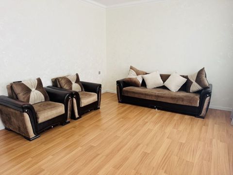 Qəhvəyi dəri və məxməri kombinasiyalı mebel dəsti - Tərkib: 3 yerlik — Bakı
