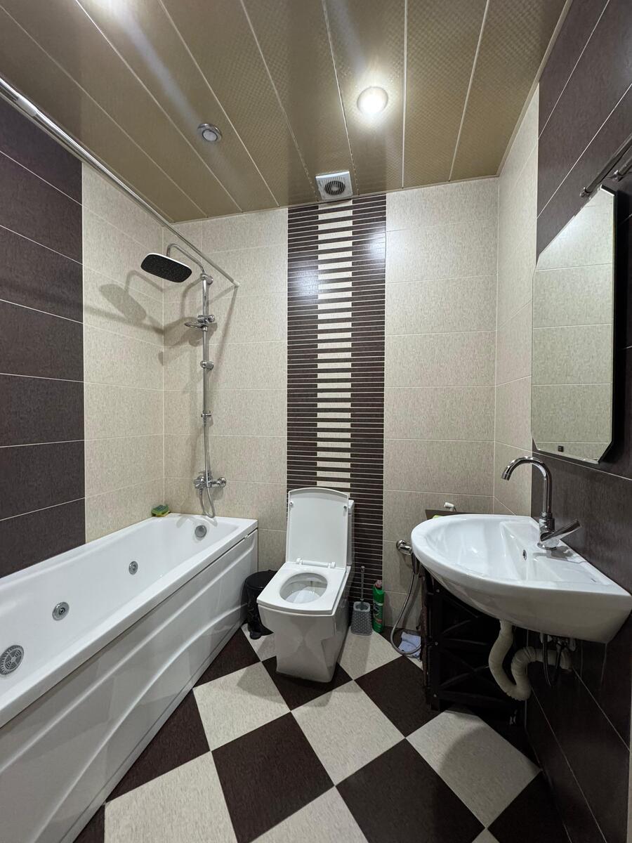İcarəyə verilir 3 otaqlı yeni tikili 140 m² — Mənzil, Bakı (9)
