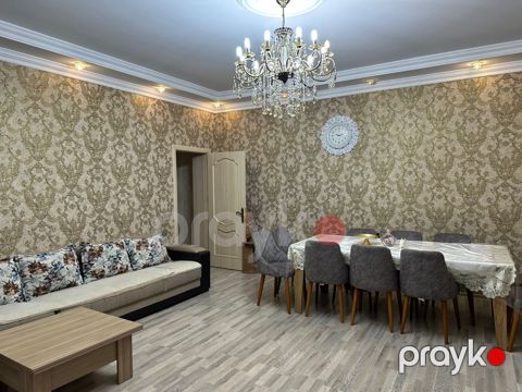 Satılır 4 otaqlı yeni tikili 160 m² — Bakı