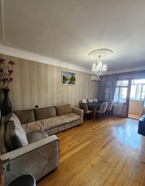 Satılır 3 otaqlı köhnə tikili 51 m² — Bakı