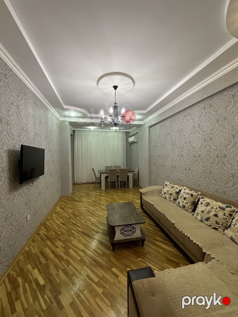 Satılır 2 otaqlı yeni tikili 76 m²