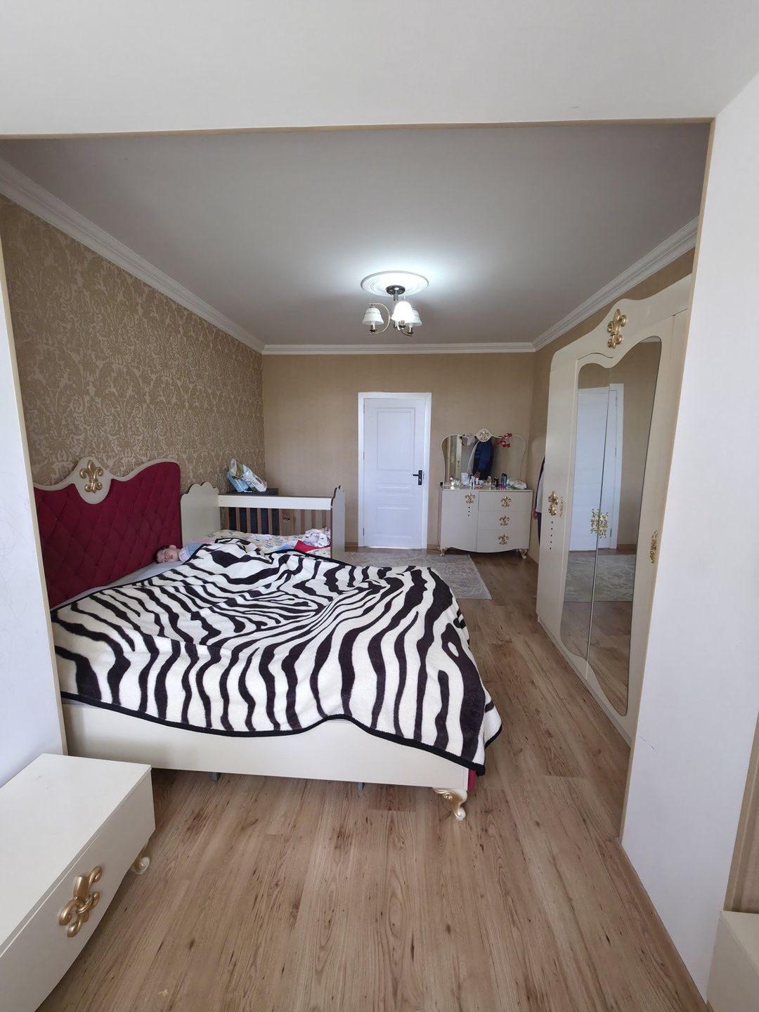 Satılır 4 otaqlı köhnə tikili 120 m² — Mənzil, Bakı (11)