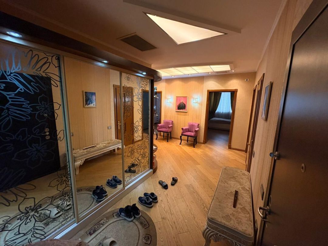 Satılır 4 otaqlı yeni tikili 170 m² — Mənzil, Bakı (9)