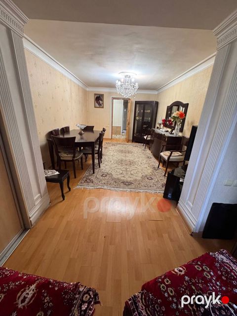 Satılır 3 otaqlı köhnə tikili 80 m²