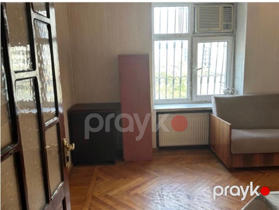 Satılır 2 otaqlı köhnə tikili 60 m² — Mənzil, Bakı (3)