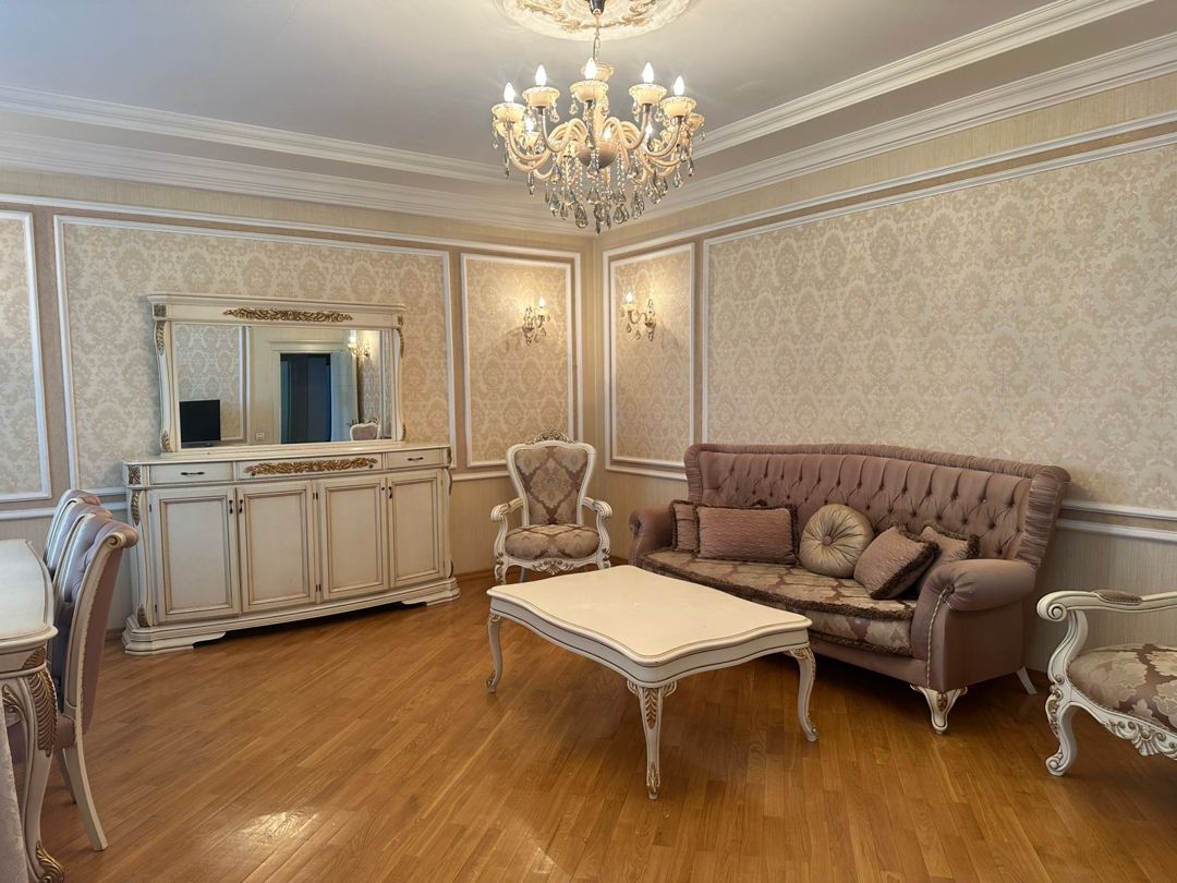 İcarəyə verilir 3 otaqlı yeni tikili 135 m² — Mənzil, Bakı (2)