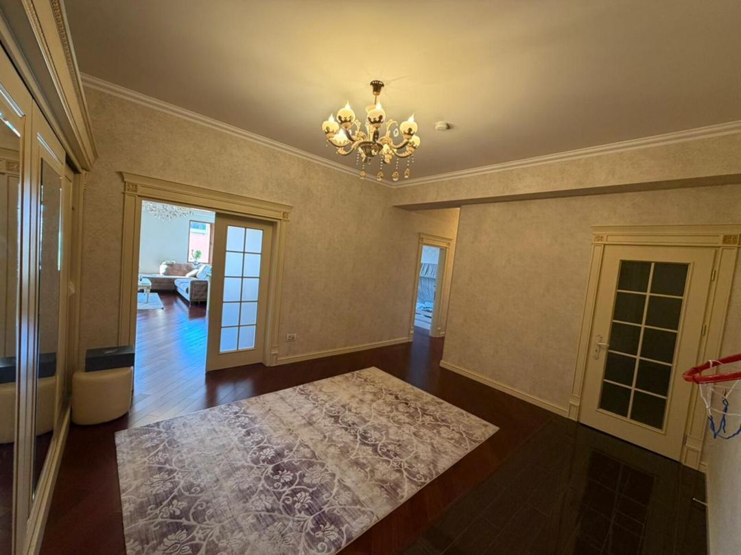 İcarəyə verilir 3 otaqlı yeni tikili 140 m² — Mənzil, Bakı (5)