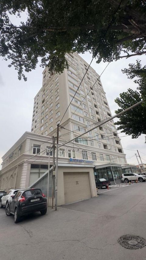 Satılır 3 otaqlı yeni tikili 126 m² — Bakı