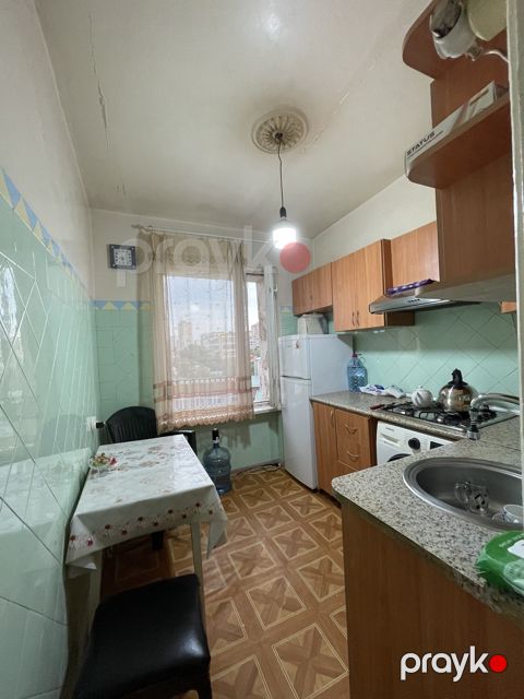 Satılır 3 otaqlı köhnə tikili 70 m²