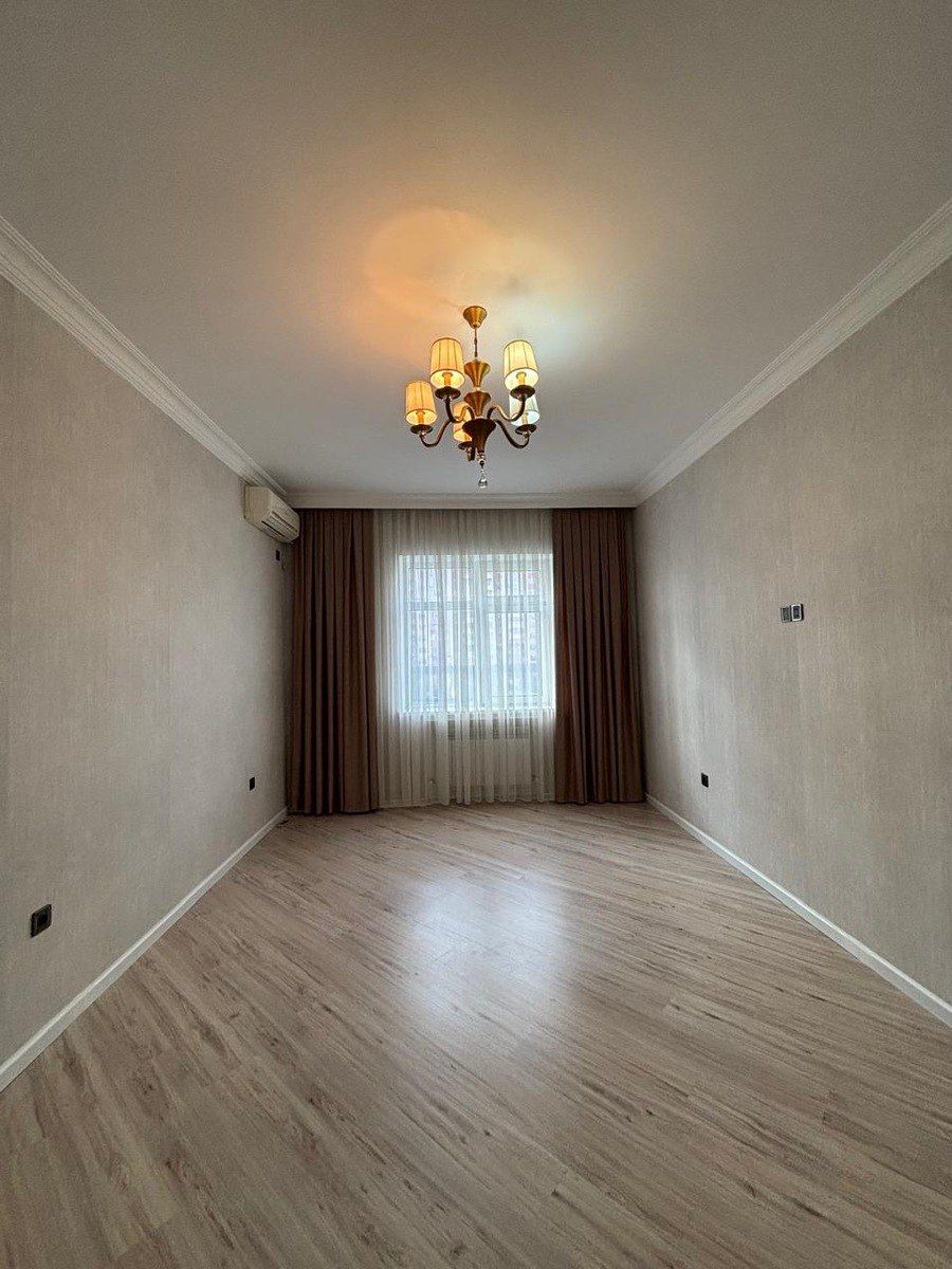 Satılır 5 otaqlı yeni tikili 192 m² — Mənzil, Bakı (4)