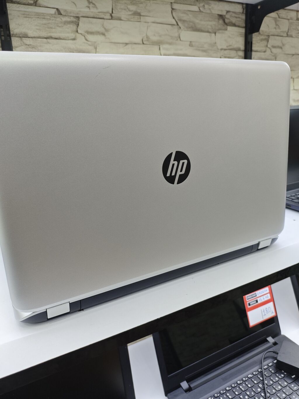 HP Pavilion 17 ​RAM: 8 GB ​Yaddaş: 256 GB SSD ​Video kart: İkiqat — HP, Bakı (3)