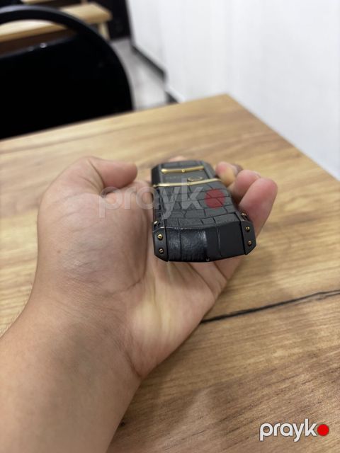 Vertu 2 GB Memory Capacity, rəng - Qara, Düyməli — Masazır
