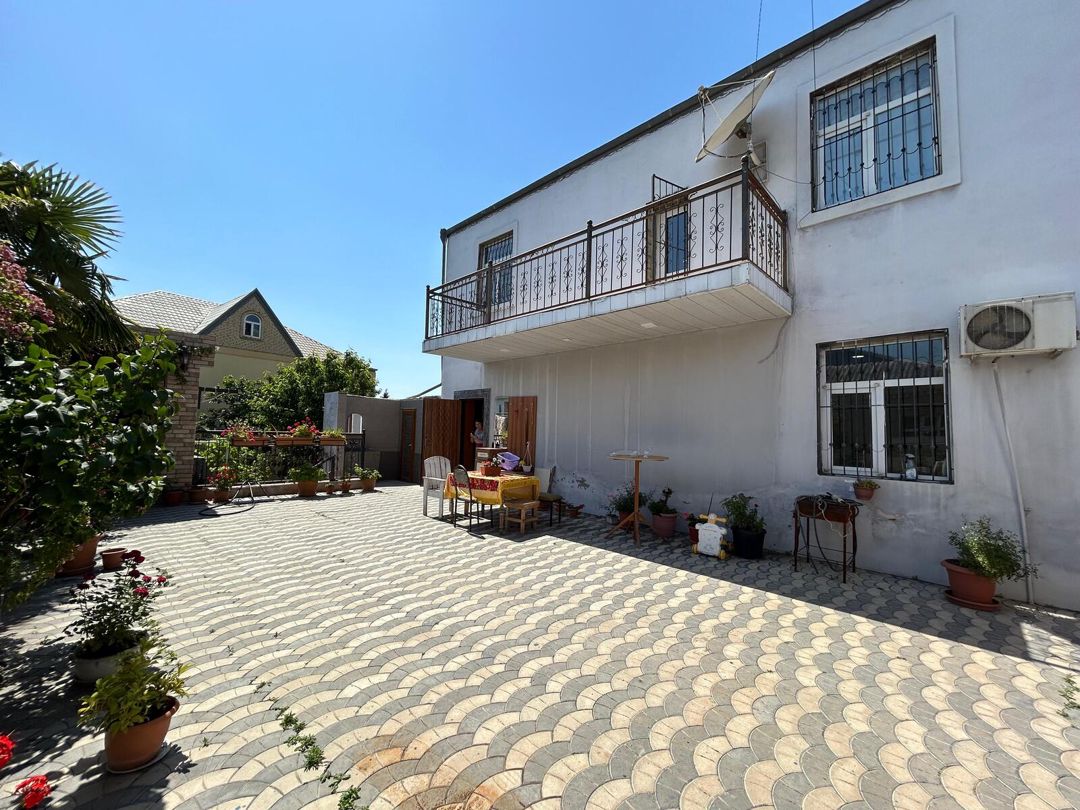 Satılır 4 otaqlı həyət evi/bağ evi 250 m² — Ev, villa, Bakı (4)