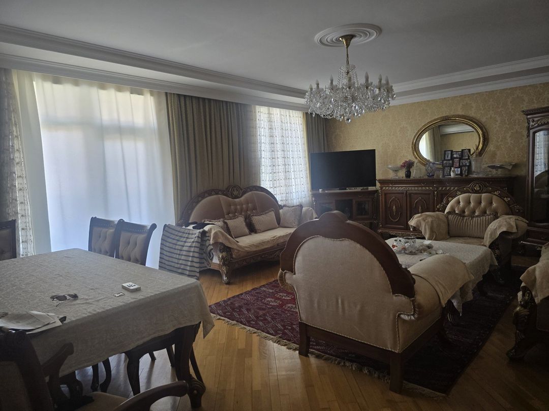 Satılır 5 otaqlı köhnə tikili 129 m² — Mənzil, Bakı (2)