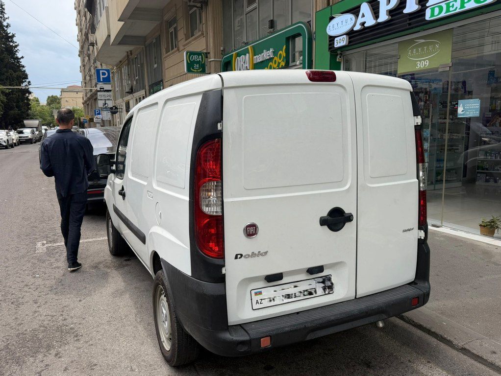 Fiat Doblo, 1.3 L, 2015 il, 160 000 km — Avtomobillər, Bakı (3)
