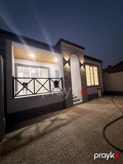 Satılır 3 otaqlı həyət evi/bağ evi 82 m²